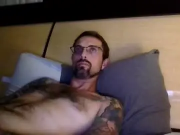 Chaturbate Adult Video Chat of theoneandonlydgray