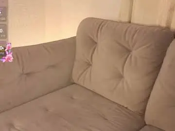 Chaturbate Live Porn of little_red_rosy