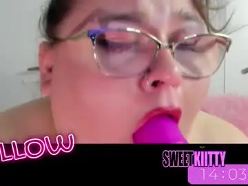 Chaturbate Adult Video Chat of sweetkiitty3