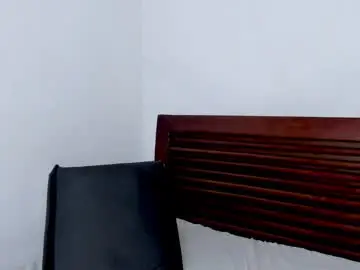 Chaturbate Best live sex cam show of vanessaa_squirt