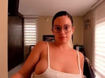 Chaturbate Live Sex Cam of anabel_25