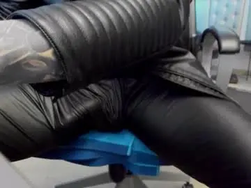 Chaturbate Live Porn of arongrant