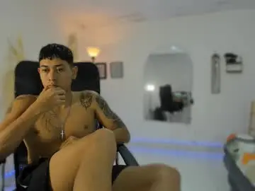 Chaturbate Live Sex Cam of carlitosex09