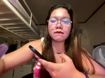 Chaturbate Live Sex Cam of foxieeealona