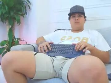 Chaturbate Free Porn Cam of bennett_alejoo