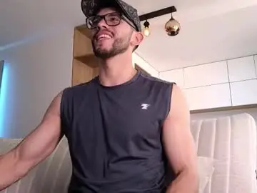 Chaturbate Adult Webcams of phantom_bigger1