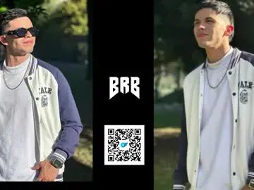 Chaturbate Sex Cam of phantom_bigger1