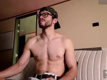 Chaturbate Sex Chat of phantom_bigger1