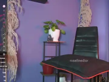 Chaturbate Best live sex cam show of roselinedior