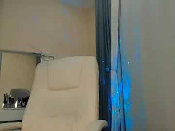 Chaturbate Free Porn Cam of tremendous_blondie