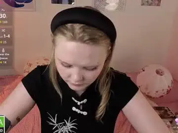 Chaturbate Nude Webcam of barbie_staze