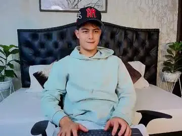 Chaturbate Live Porn of maxxicruz