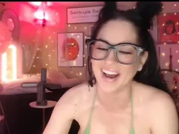 Chaturbate Nude Webcam of milf_lacey