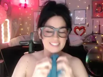 Chaturbate Nude Webcam of milf_lacey