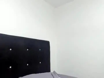 Chaturbate Nude Webcam of roxanaborns