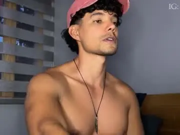 Chaturbate Watch Live Sex Cams of daniel0910s