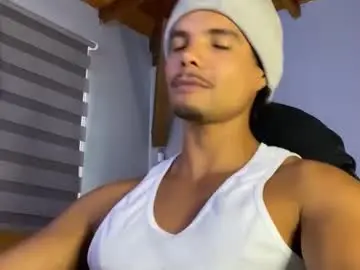 Chaturbate Adult Webcams of daniel0910s