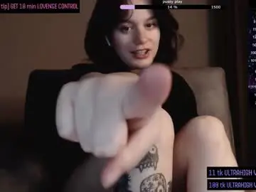 Chaturbate Best live sex cam show of darcyie1ove