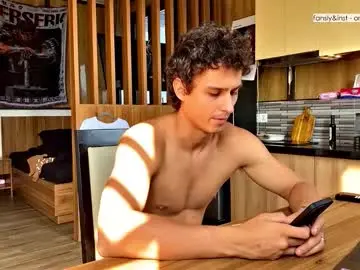 Chaturbate Adult Webcams of orlando__bloom