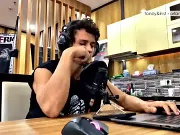 Chaturbate Free Porn Cam of orlando__bloom