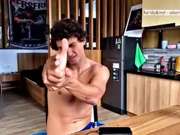 Chaturbate Adult Video Chat of orlando__bloom