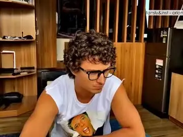 Chaturbate Live Sex Cam of orlando__bloom