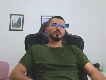 Chaturbate Watch Live Sex Cams of alejandroo_7