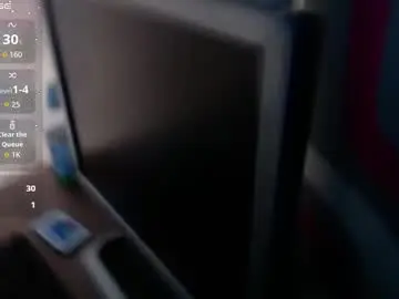 Chaturbate Live Sex Cam of luciana_moraine