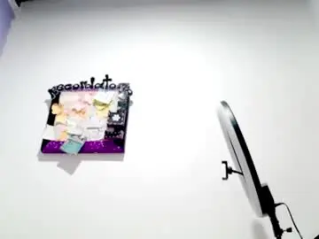 Chaturbate Sex Chat of petiteivoryqueen