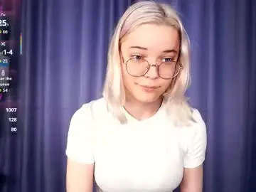 Chaturbate Adult Video Chat of deannmaslen