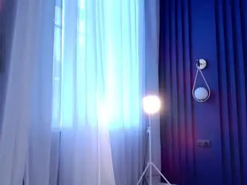 Chaturbate Watch Live Sex Cams of milly_shy