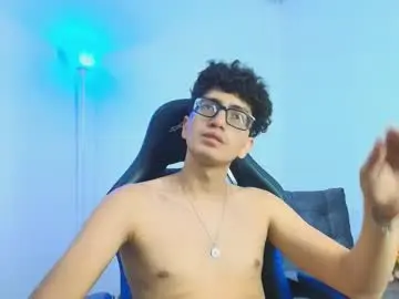 Chaturbate Sex Cam of tylerwhiite_