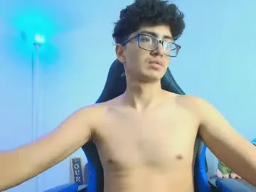 Chaturbate Adult Video Chat of tylerwhiite_