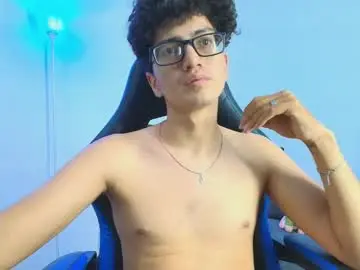 Chaturbate Adult Webcam of tylerwhiite_