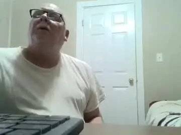 Chaturbate Free Live Porn of bigjeff50