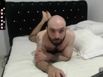 Chaturbate Best live sex cam show of raul27big