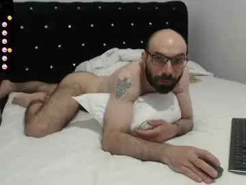 Chaturbate Best live sex cam show of raul27big