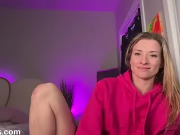 Chaturbate Live Sex Cam of saraloverays