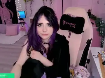 Chaturbate Free Porn Cam of crimsonkitten