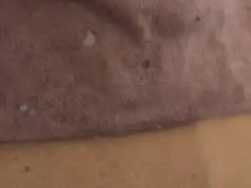 Chaturbate Live Sex Cam of hung_dude_19