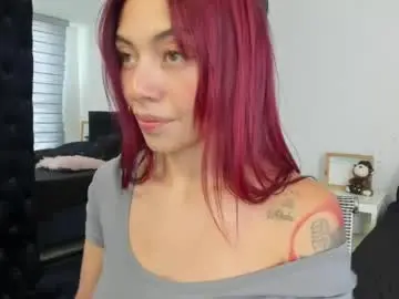 Chaturbate Live Sex Cam of melanie_roux_