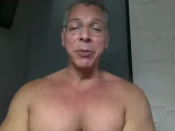 Chaturbate Watch Live Sex Cams of bgdkmuscleguy