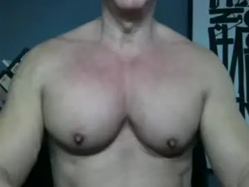 Chaturbate Free Porn Cam of bgdkmuscleguy