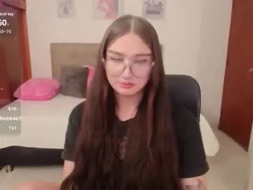 Chaturbate Live Sex Cam of miley_baker