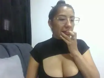 Chaturbate Free Porn Cam of violetta_m_
