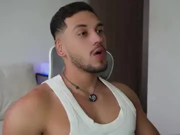 Chaturbate Live Sex Cam of andy_weld