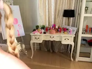 Chaturbate Live Sex Cam of cute_fox_girl