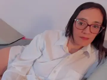 Chaturbate Live Sex Cam of jess1ca_herrera
