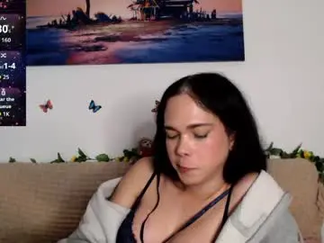 Chaturbate Live Sex Cam of luara_