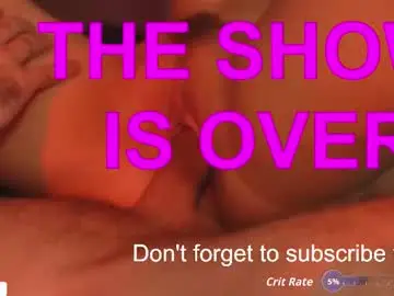 Chaturbate Live Sex Cam of strawberrywithcream18